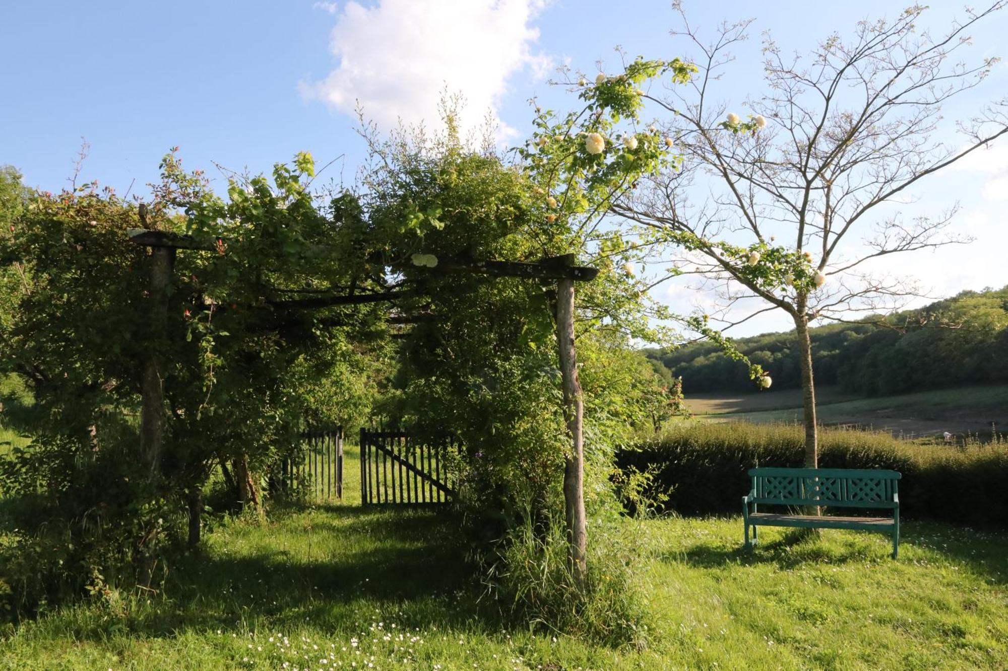 Chambres D'Hotes Du Noisillet Cinais Exterior foto